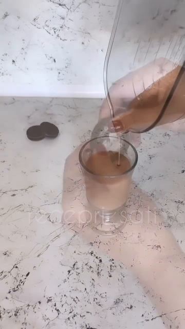 Ким Кардашьян обожает этот ШОКОЛАДНЫЙ КОКТЕЙЛЬ смотреть онлайн