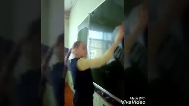 Дежурим в классе ( 2 часть) смотреть онлайн