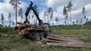 ученик на форвардере ponsse elephant