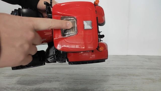 Bruder Case Ih Optum 300 Cvx traktör kutu açılışı, inceleme ve yeşil römork ile kullanımı