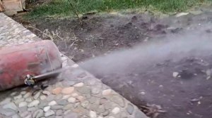 Стравливаю газ из баллона ГБО с ОКИ. Как без опыта в этом деле говорится "своими руками"