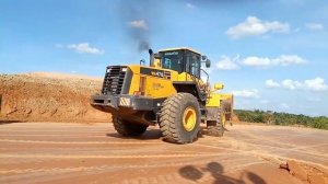 KOMATSU WA 470  WHEEL LOADER