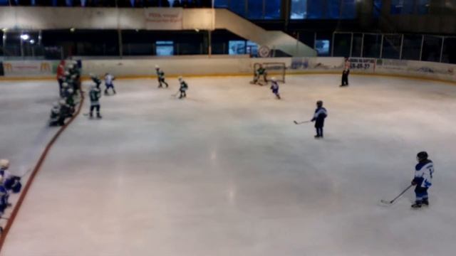 Трус не играет в хоккей смотреть онлайн