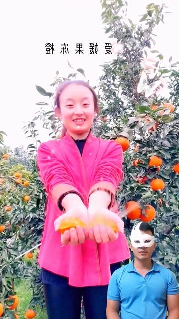 Savoring the freshness of orange juice F44 - Flat world #shorts смотреть онлайн