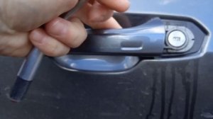 Audi Q8  открыть правильно без повреждения если ключи внутри