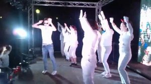 Waka waka flash mob with Max Group ( husey )