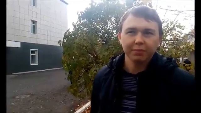 Роман Казахстан строит бизнес в интернете с компанией Скинни Бади Кеа