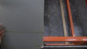 Режем поролон на листы