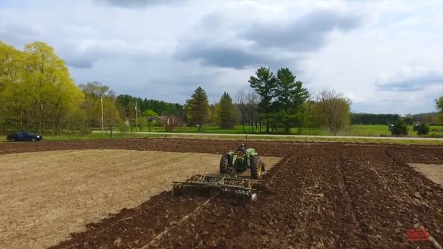 TRACTORS at Work: JOHN DEERE 4020