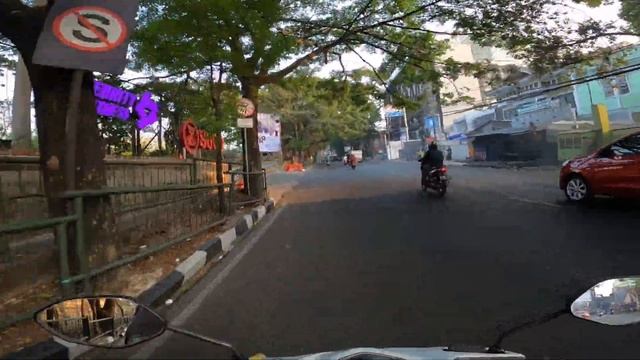 JALAN JALAN DI SUKAJADI BANDUNG 2023 NAIK MOTOR HONDA BEAT 2012. смотреть онлайн