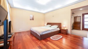 Таврическая 2