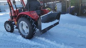 Уборка снега минитрактором Донгфенг 244, часть 3