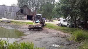Чистка пруда часть1, мтз82 эксковатор, фронтальник.