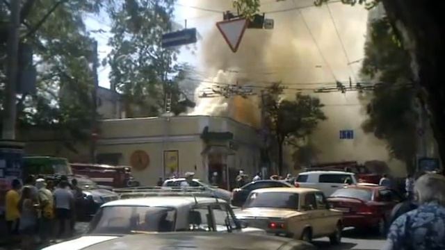 одесса.пожар на большой арнаутской угол канатной. смотреть онлайн