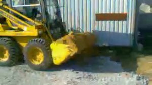 минипогрузчик unc 061