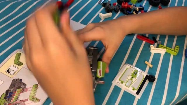 UNBOXING LEGO TECHNIC MINI CLAAS XERION 42102 смотреть онлайн