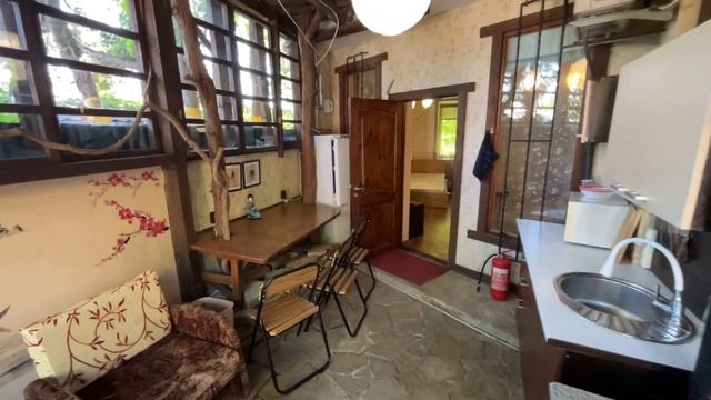 Сдаётся   - 108  двухэтажная дача 4 отдельных номера в каждом санузел.  Веранда дворик балко