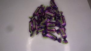 Взял на пробу Конфеты Крокант Глазированные с Грильяжным Корпусом с Миндалем. Пробуем на вкус