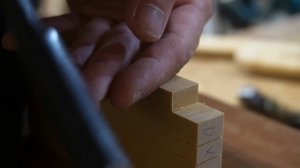 Искусство соединения дерева: техники японских мастеров мебели и сасимоно от мастера Масао