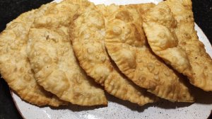 Чебуреки на пиве: легкий рецепт, который покорит ваши вкусовые рецепторы!