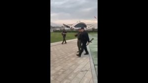 Нас осталось только два!