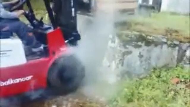 Balkancar Bułgar Palenie gumy смотреть онлайн