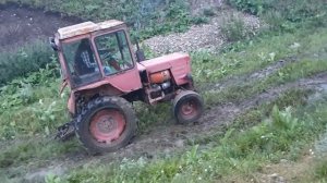 Какой #трактор сильнее в болоте? #Беларус, #т-40, #т-25