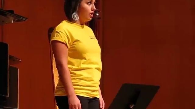 Danae Picklo singing at Mpulse VAI 2010 смотреть онлайн