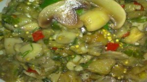 Баклажаны тушеные в сметане