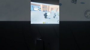 лёня играет в кринж игры в роблоксе