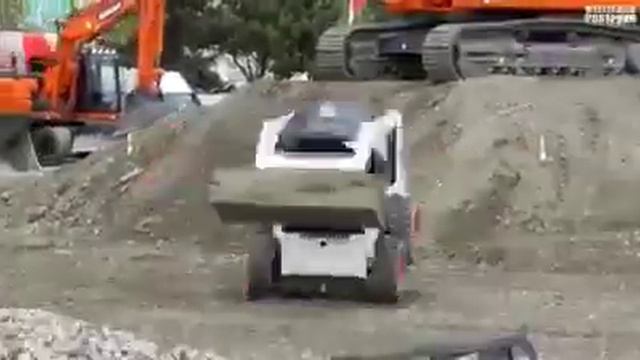 Кто сказал что работать на погрузчике это скучно? смотреть онлайн