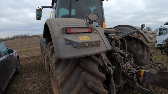 2022 JCB Fastrac 4220 Icon 6.6 Litre 6-Cyl Diesel Tractor (235 HP)