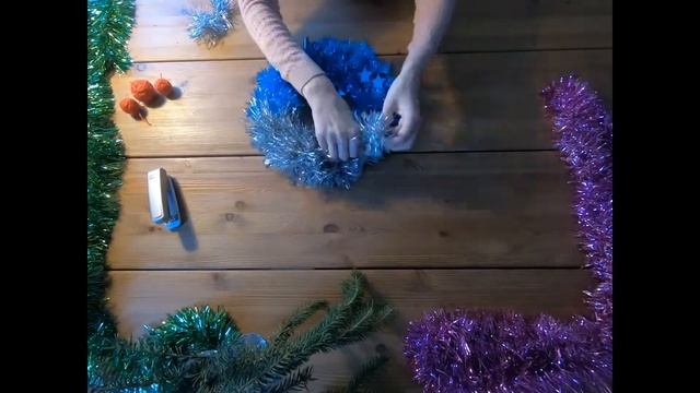 Рождественский венок с декором быстро своими руками смотреть онлайн