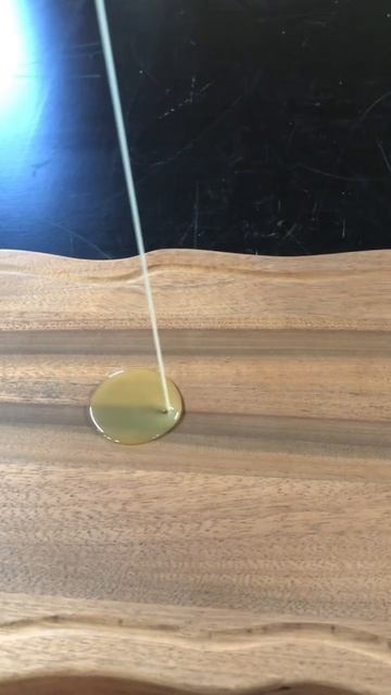 Cutting board of solid mahogany.#shorts #homedecor #wooden #woodworking #design #handmade #art #hom смотреть онлайн