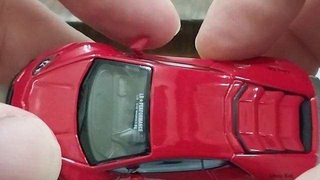 Unboxing Mini GT LB Works Lamborghini Huracan version 2 in red смотреть онлайн
