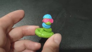 игрушка из киндер сюрприза для детей