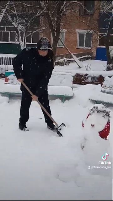 уборка 🧹снега❄️ лопатой в 1️⃣ человеческую🏃 силу💪
