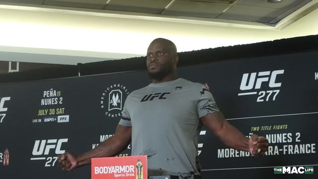 UFC 277 Official Weigh-Ins смотреть онлайн