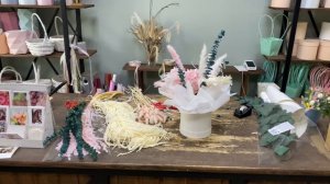 КОМПОЗИЦИЯ ИЗ СТАБИЛИЗИРОВАННЫХ ЦВЕТОВ И СУХОЦВЕТОВ