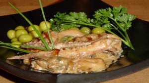 Морской коктейль в сливочно-соевом соусе