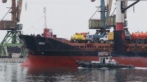 Сухогруз «Лиза», порт Холмск