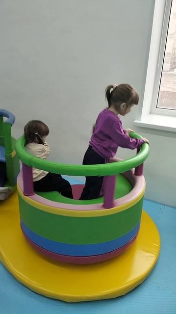 Катаемся на карусели