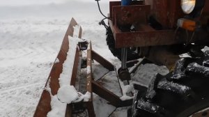 Быстрый старт Т-40 зимой,расчистка снега