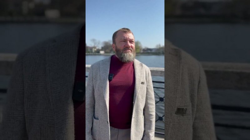 Как жаль, что нет тебя во мне В душе моей до боли пусто.
