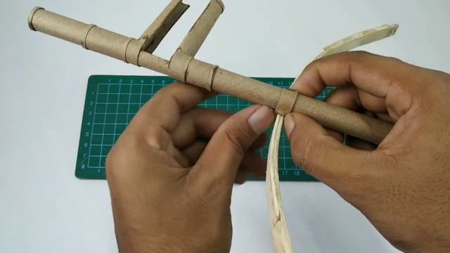 Magazine BOW from cardboard and ice sticks||how to make Bow and crossbow смотреть онлайн