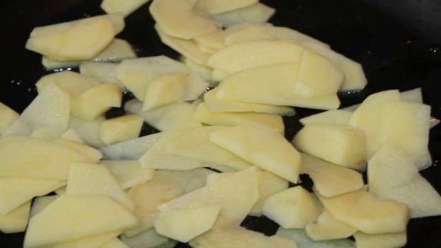 Картофель с шампиньонами и паприкой