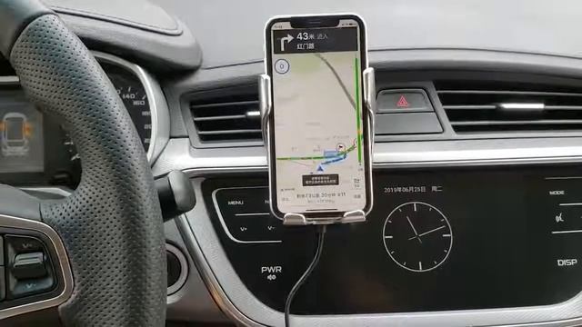 Купить автомобильное беспроводное зарядное устройство для iPhone за 780 руб интеллектуальное Быстро смотреть онлайн