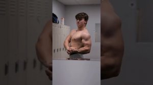 17 years old teen muscle boy : Camp