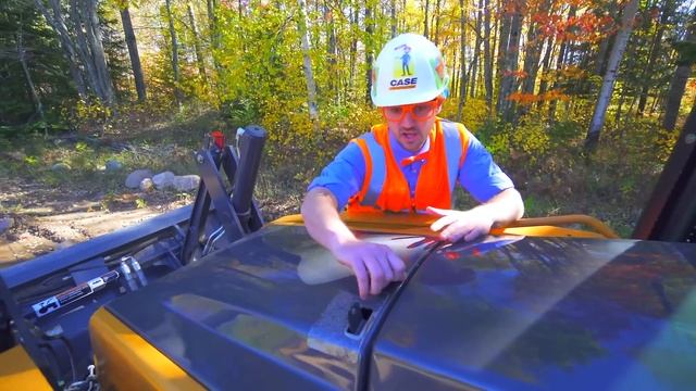 Blippi Learns about Forklifts | Construction Trucks for Children | Moonbug Kids смотреть онлайн