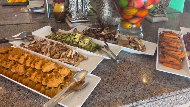 OTIUM SEALIGHT BEACH RESORT in KUŞADASI - RESTAURANT & HOTEL TOUR смотреть онлайн